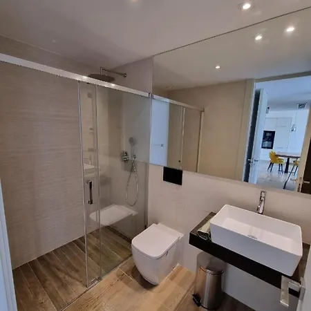 アパート 2 Bedroom Bali With Sea Views *