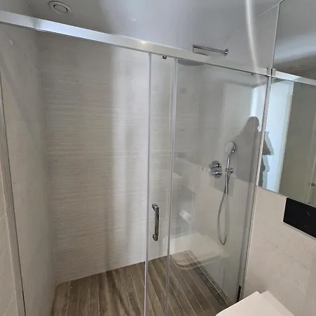 2 Bedroom Bali With Sea Views アパート トレビエハ
