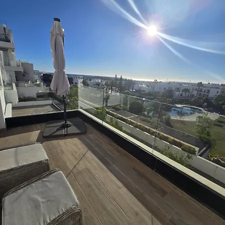 2 Bedroom Bali With Sea Views アパート トレビエハ